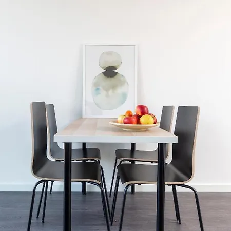아파트 Charming Retreat Cozy Family Apartment-20b 델프트