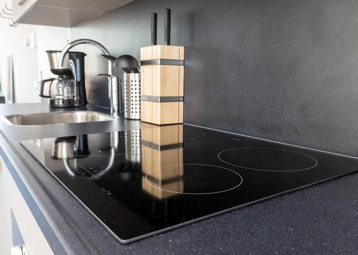 Charming Retreat Cozy Family Apartment-20b